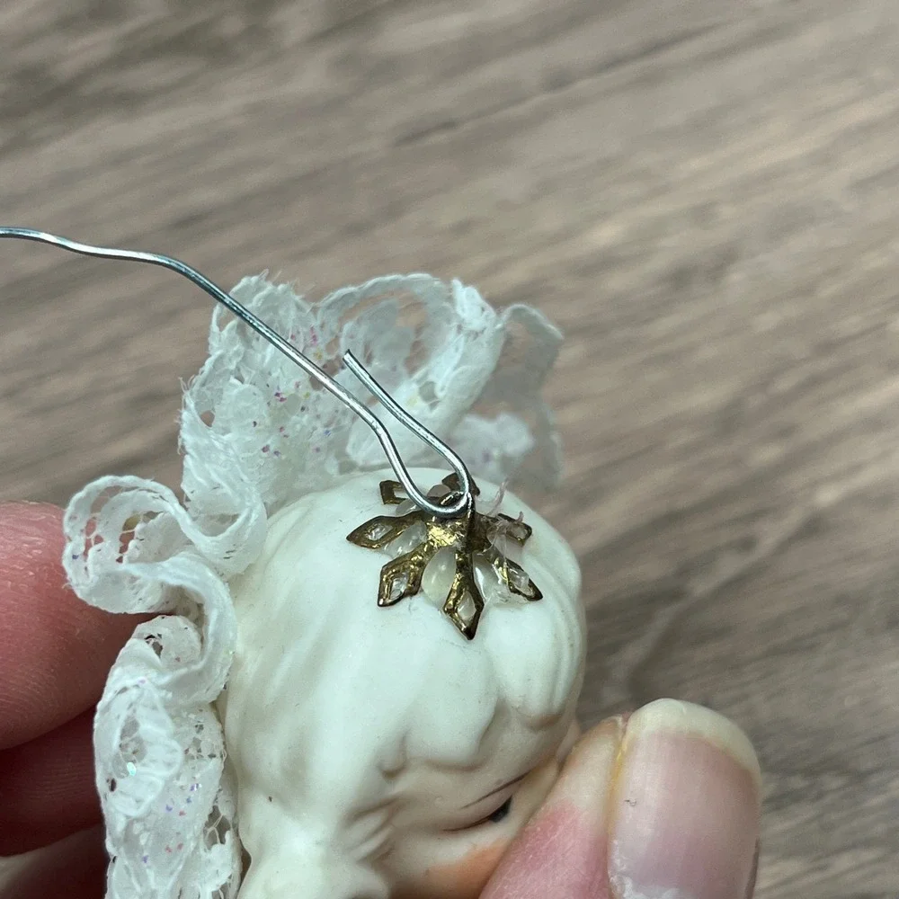VTG Ceramic Cherub Angel Head Wings &‎ Sunburst Floral Christmas Ornaments Set